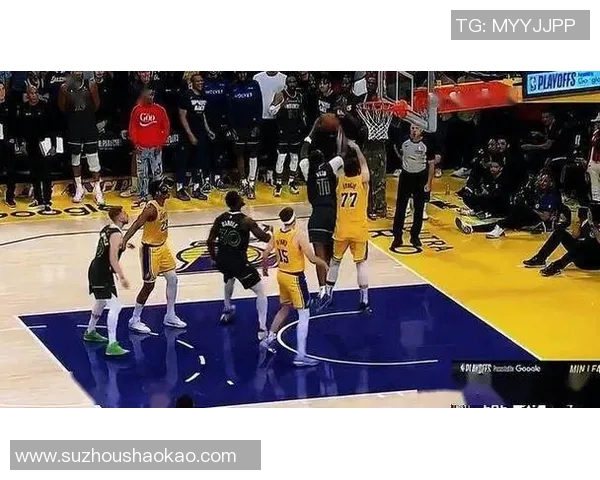 勇士与湖人激战四月十三日NBA季后赛精彩对决引发球迷热议