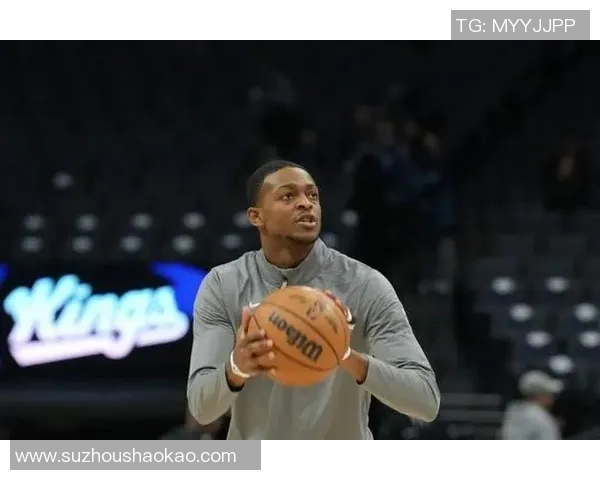 德阿隆福克斯引领国王崛起展现篮球新星的无限潜力与魅力 德阿隆福克斯引领国王崛起展现篮球新星的无限潜力与魅力