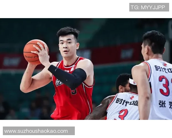 李慕豪：从篮球新星到职业生涯的蜕变与成长之路探秘