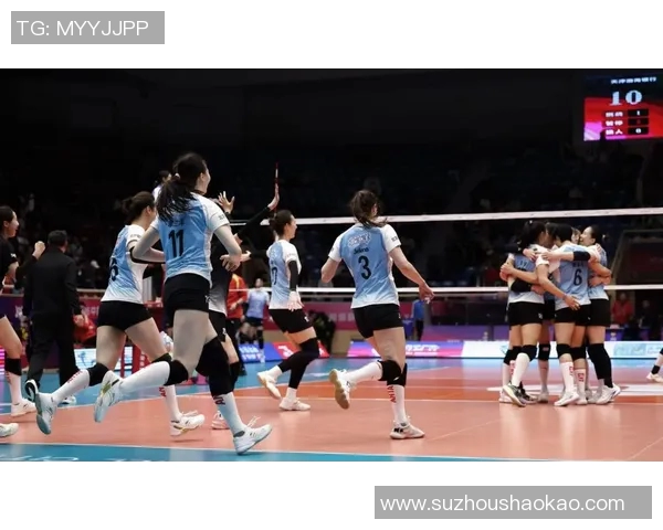 中国女排对决荷兰队争夺奥运荣耀的巅峰对决即将展开 中国女排对决荷兰队争夺奥运荣耀的巅峰对决即将展开